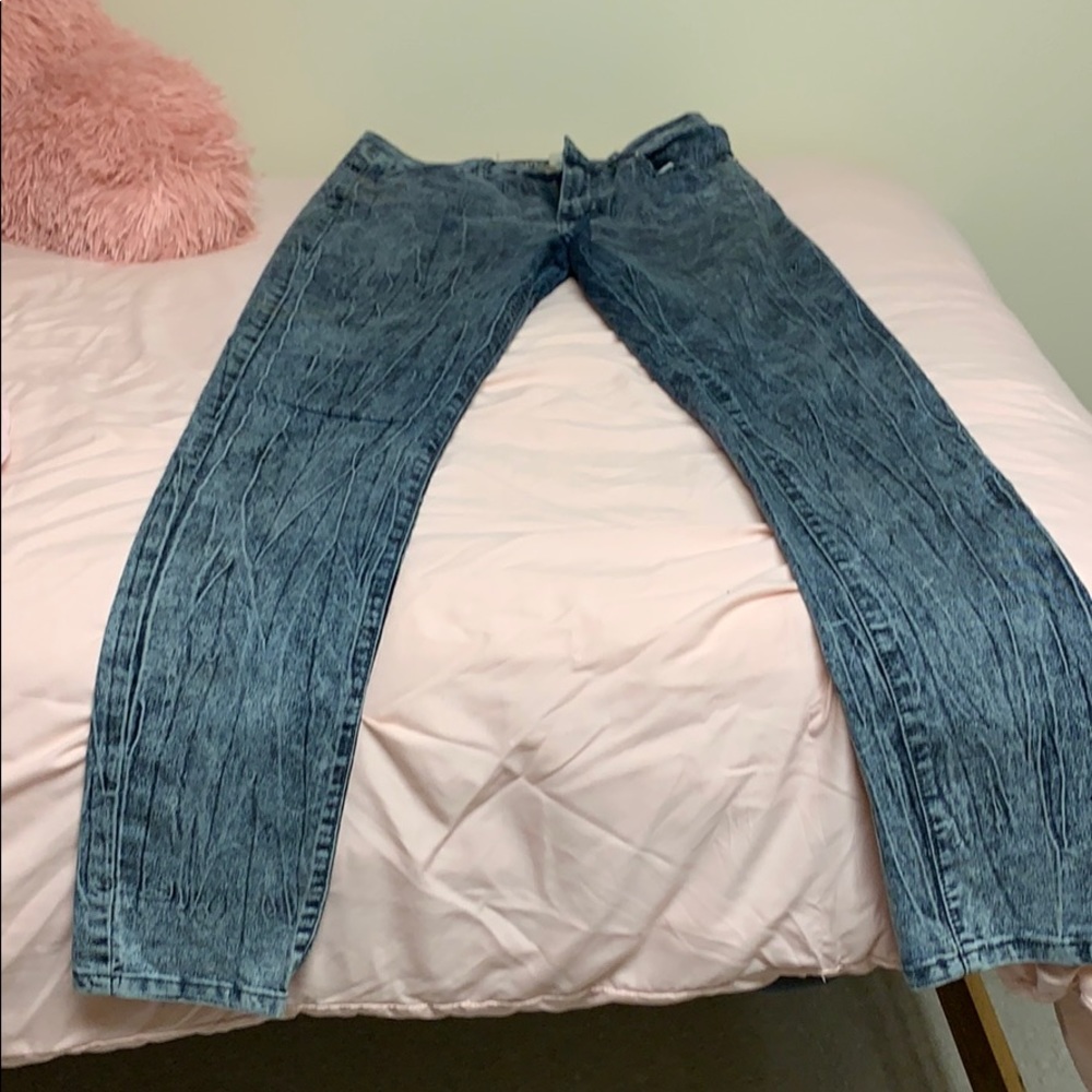 VIP dark stonewashed jeans